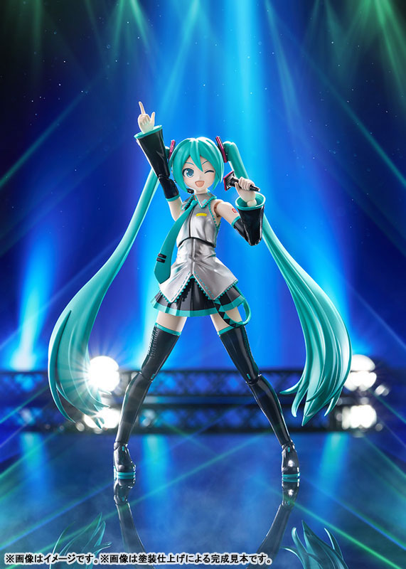 PLAMATEA Hatsune Miku Plastic Model Kit