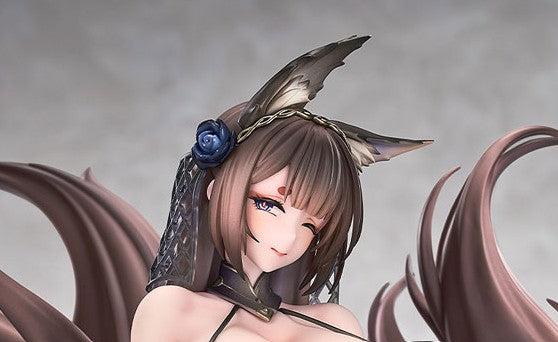 Good Smile Arts Shanghai Azur Lane Amagi: Throne of Fallen Petals Ver. 1/7 Complete Figure