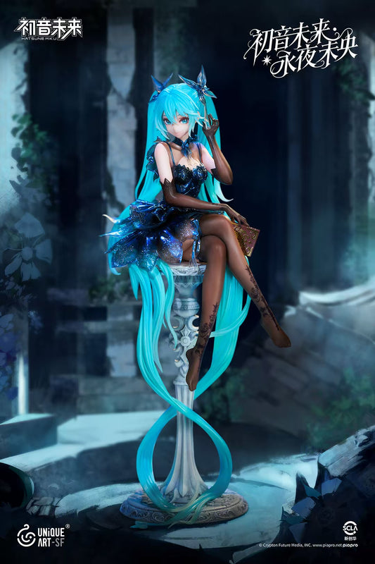 Unique ART Studio Hatsune Miku 1/6 Scale Figure