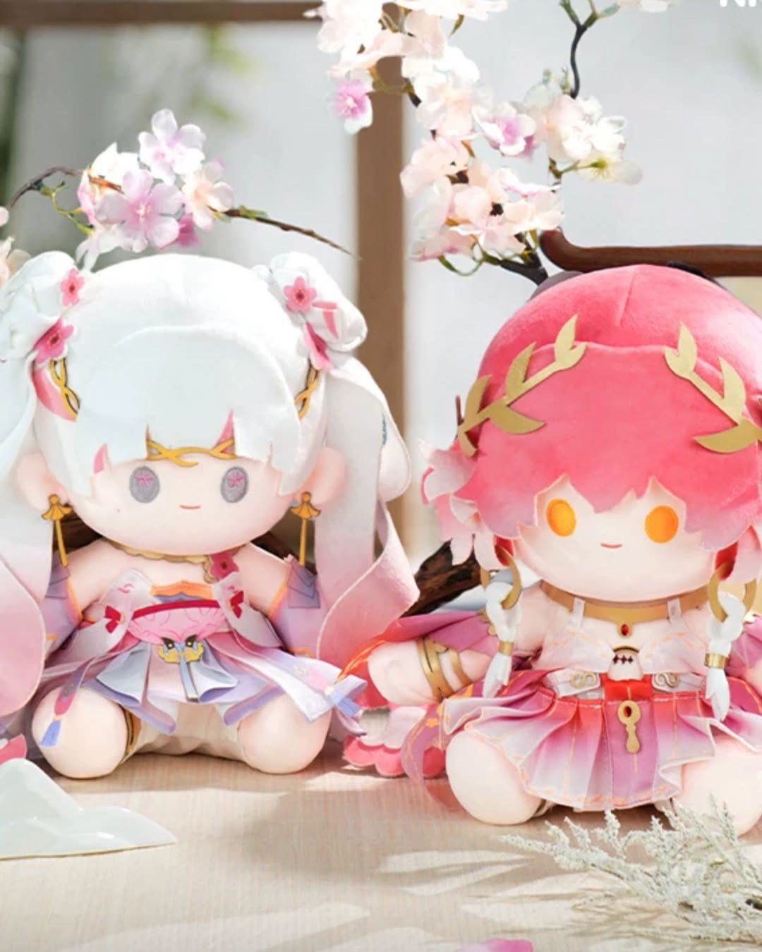 KURO GAMES - Wuthering Waves - FUN Goody Series Sitting Plush - Changli / Jinhsi