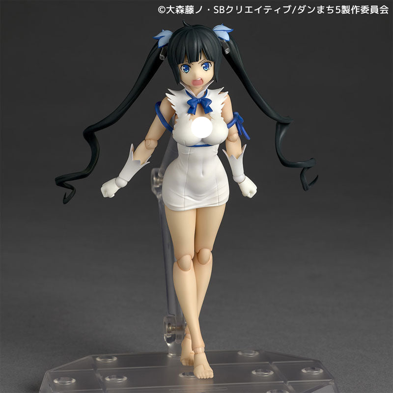 BONUS Revoltech Is It Wrong to Try to Pick Up Girls in a Dungeon? Hestia