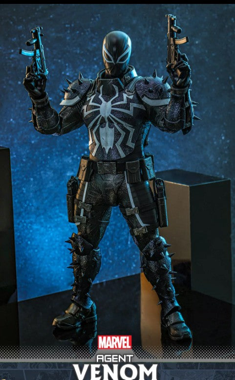 Hot Toys CMS025 Marvel Comics 1/6th scale Agent Venom Collectible Figure