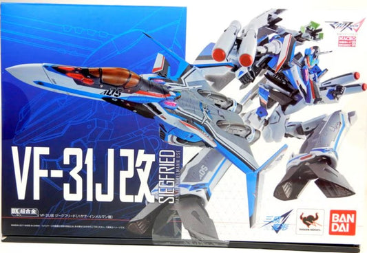 Bandai DX Chogokin VF-31J Kai Siegfried (Hayate Immelman Custom)