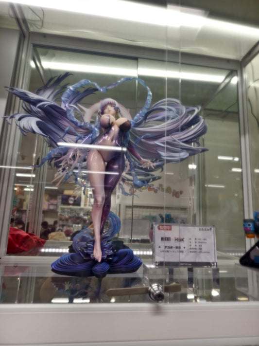 Hobby Sakura Nikke: Goddess of Victory Nayuta 1/4 Scale Figure Deluxe Edition