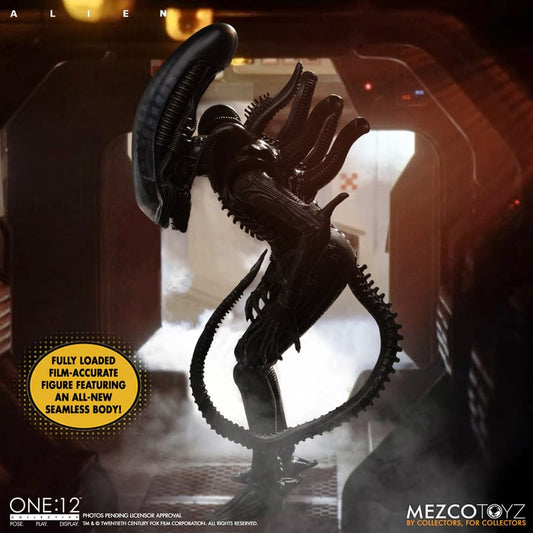 Mezco Toyz Alien ONE:12 COLLECTIVE